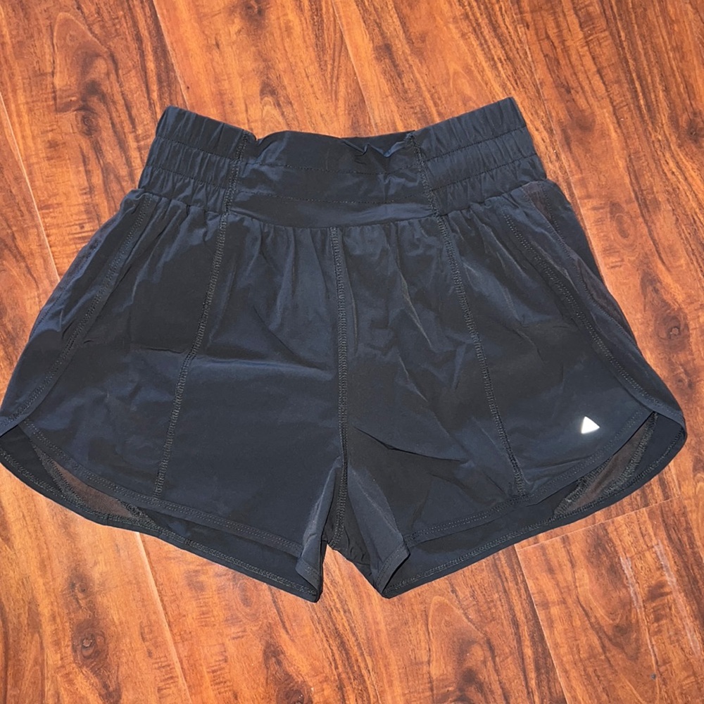 Breeze Short